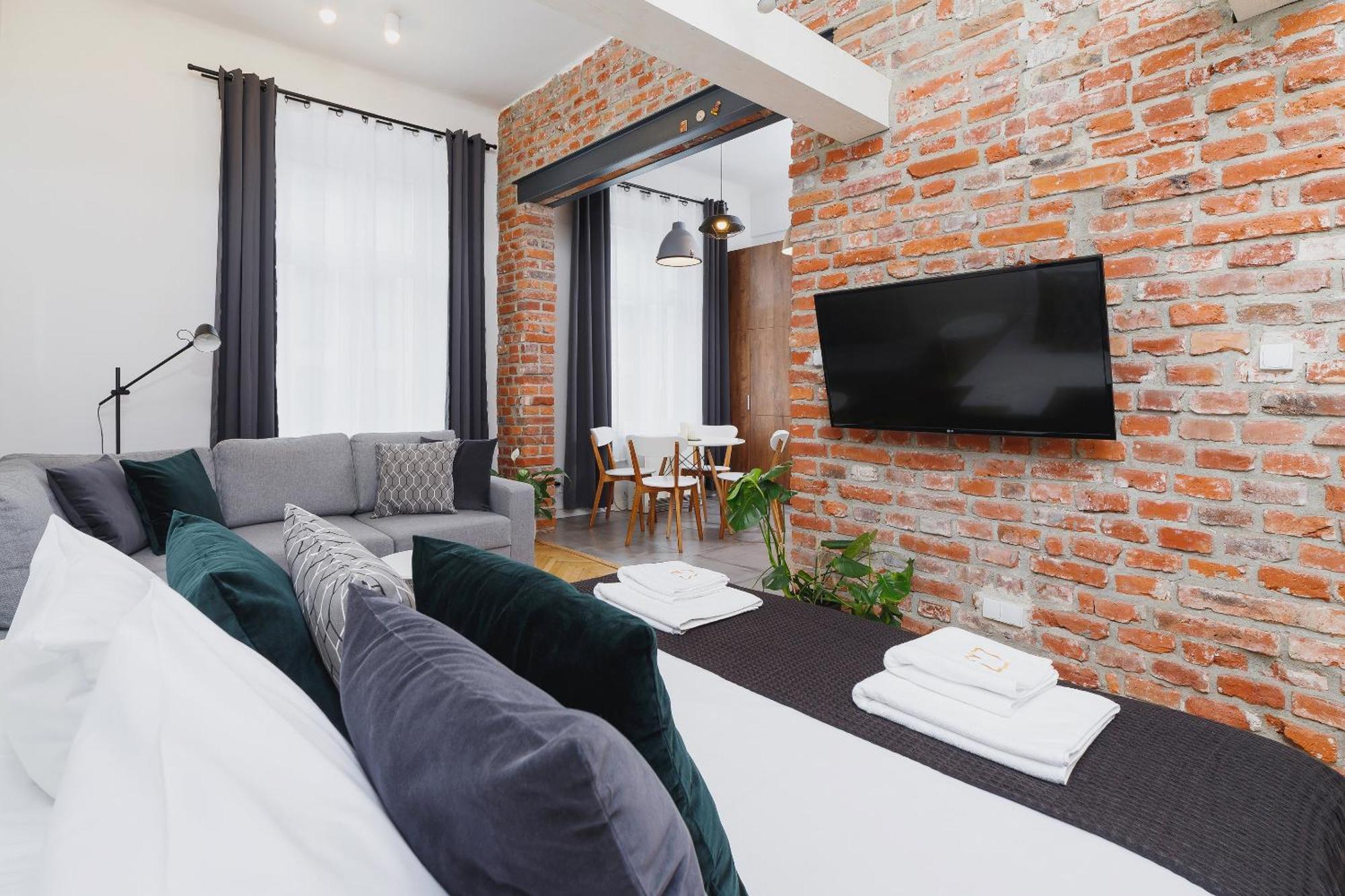 Kazimierz District - Miodowa 32 Street Apartment คราคูฟ ภายนอก รูปภาพ